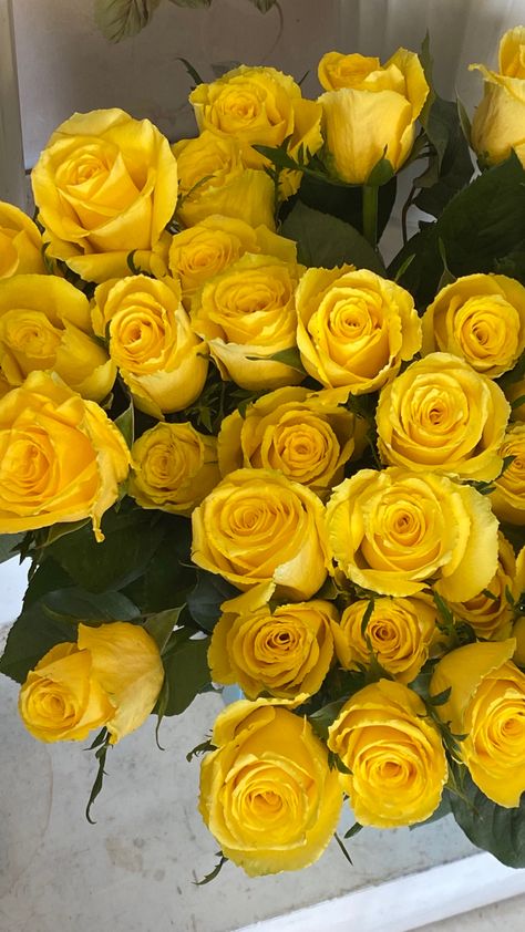 flower🌼 Yellow Rose Flower, Corporate Flowers, Charcuterie Inspiration, Beautiful Flowers Photography, Wedding Dresses With Straps, Romantic Gestures, Beautiful Rose Flowers, Yellow Aesthetic, Black Aesthetic Wallpaper