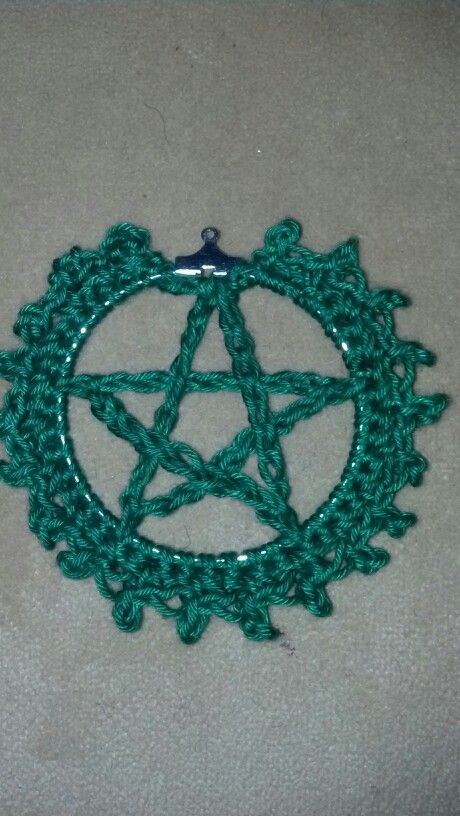 Pentagram earrings Pentacle Crochet Pattern, Crochet Wicca, Wicca Crochet, Crochet Pentagram, Crochet Pagan, Crochet Nerd, Witchy Crochet, Goth Crochet, Pentagram Earrings