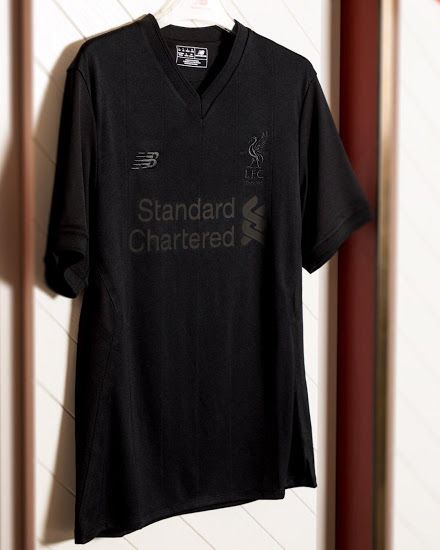 Camisa Liverpool, Football Dress, Gym Shorts Men, Black Mustang, Football Clothes, Clothes Cc, Football Jersey Outfit, Black Kit, Hala Madrid