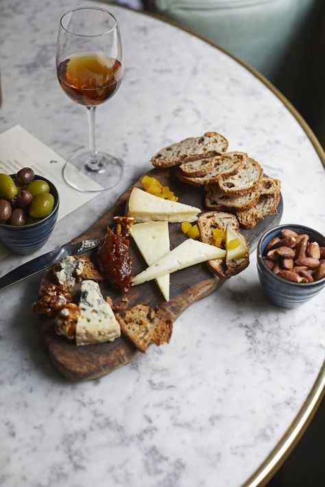 Gourmet Aesthetic Food, French Wine And Cheese Aesthetic, Cheese Board Styling, Cheeseboard Photography, Charcuterie Board Restaurant, Cheese Board Photography, French Charcuterie Board Ideas, Charcuterie Board Photography, Charcuterie Photoshoot