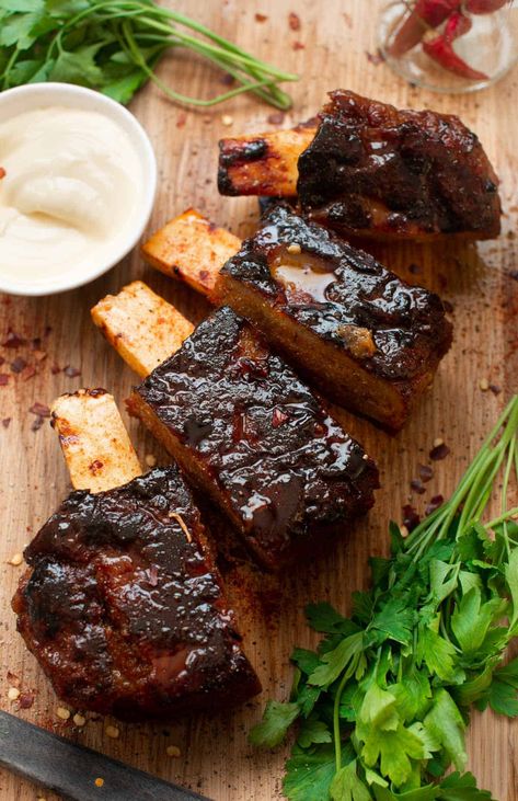 Vegan Ribs, Vegan Meat Recipe, Vegan Meat Substitutes, Seitan Recipes, Chocolate Cheesecake Recipes, Vegan Roast, Vegan Bbq, Meat Alternatives, Vital Wheat Gluten