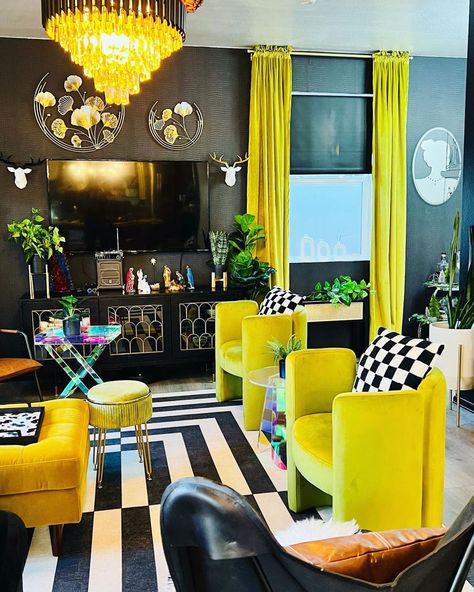 Funky Art Home Decor, Chartreuse Room Ideas, Maximalist Decor Salon, Black And Chartreuse Decor, Chartreuse Couch Living Room, Vintage Jewel Tone Living Room, Chartreuse Home Decor, Chartreuse Living Room, Chartreuse Room