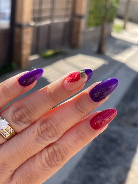 Selena Quintanilla Nail Ideas, Selena Quintanilla Inspired Nails, Selena Inspired Nails, Red And Purple Acrylic Nails, Selena Nails Quintanilla, Red And Purple Nail Art, Selena Quintanilla Nails, Purple And Red Nails, Red And Purple Nails