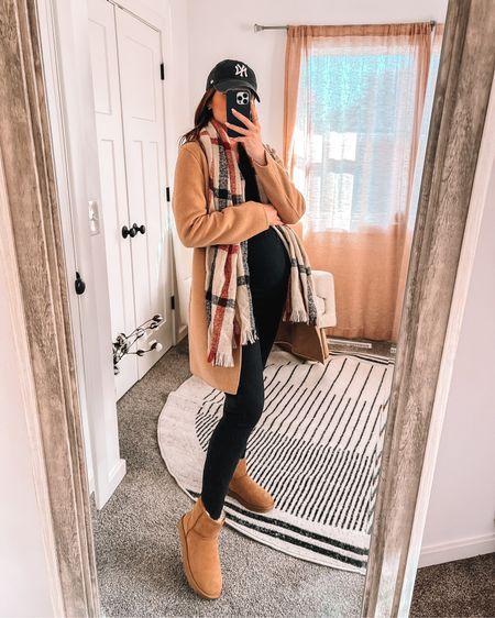 Pregnacy Fashion Outfits Fall, Fall Fashion For Pregnant Women, Maternity 2022 Fashion, Maternity Skirt Outfits Winter, Pregnant Women Fall Outfits, Pregnant Outfits Winter Casual, Pregnant Snow Outfits, Winter Outfit For Pregnant Women, Cute Maternity Outfits Winter