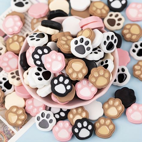 Paw Nails, Kawaii Charms, Bead Crafts Diy, Handmade Phone Case, Cat's Paw, Resin Charms, Cat Diy, Diy Supplies, Christmas Items