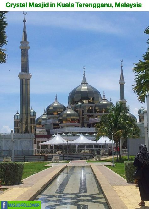 Crystal masjid in Malaysia Masjid Kristal, Terengganu Malaysia, Ruins Architecture, Beautiful Mosque, Kuala Terengganu, Ancient Greek Architecture, Asian Architecture, Mosque Architecture, Tattoos Outdoors