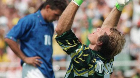 Evangelicalism & Brazil: The religious movement that spread through a national team - BBC Sport Roberto Baggio, Soccer Event, Rugby Men, The Beautiful Game, Bbc Sport, Juventus Fc, Sport Icon, Derby Day, International Football