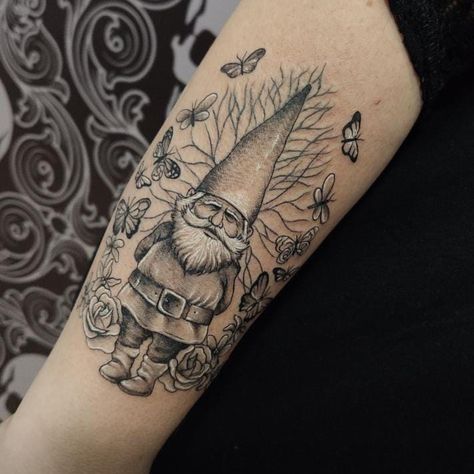 Gnome Tattoos For Women, Garden Gnome Tattoo, Gnome Tattoo, Lil Tattoos, Snail Tattoo, Art Inspired Tattoos, Cartoon Garden, Balloon Tattoo, Ink Spots