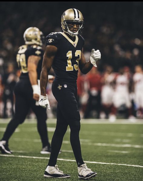 Nfl Saints, Nfl Football Pictures, Sports Pics, New Orleans Saints Football, Michael Thomas, Saints Football, Sports Pictures, Football Pictures, Family Lifestyle