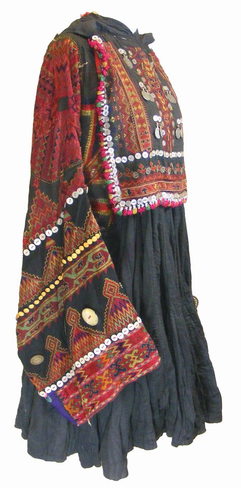 Afghan Nuristan dress Eastern Dresses, Afghani Clothes, Afghan Fashion, Afghan Clothes, Hippy Chic, Afghan Dresses, Folk Costume, Muslim Women, Historical Fashion