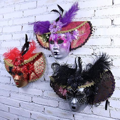 Mardi Gras Dance, Red Gold Decor, Mardi Gras Photos, Glam Wall Decor, Mardi Gras Party Decorations, Mardi Gras Float, Mardi Gras Decor, Mardi Gras Masks, Venetian Masquerade Masks