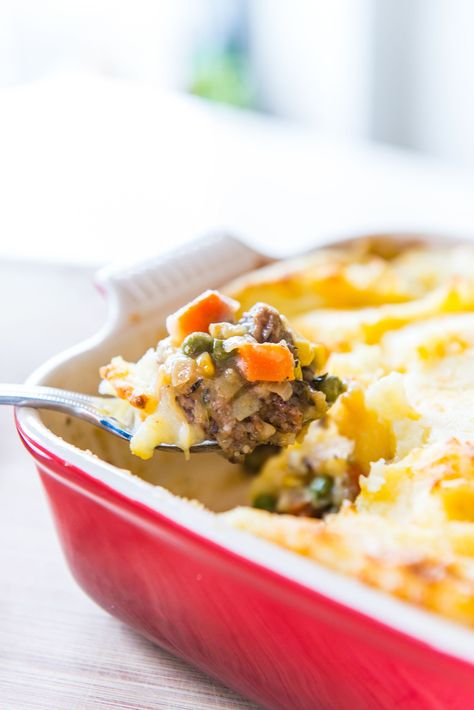 Freezer-Friendly Shepherd’s Pie Pregnancy Freezer Meals, Shepherds Pie Recipe Pioneer Woman, Yummy Casserole Recipes, Freezable Meals, Sweet Potato Spinach, Shepherds Pie Recipe, Slow Cooker Desserts, Pioneer Woman Recipes, Cottage Pie