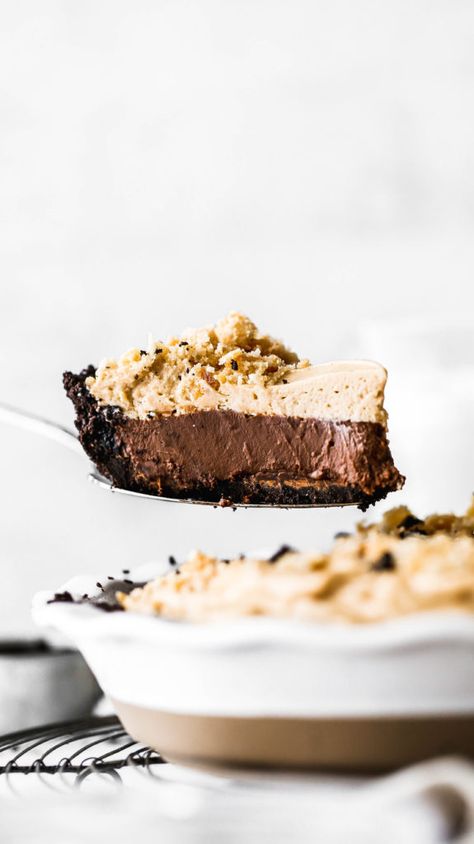 Peanut Butter Pie Recipe, Butter Pie Recipe, Butternut Bakery, Homemade Chocolate Pudding, Peanut Butter Mousse, Chocolate Peanut Butter Pie, Pie Pops, Chocolate Pie, Peanut Butter Pie