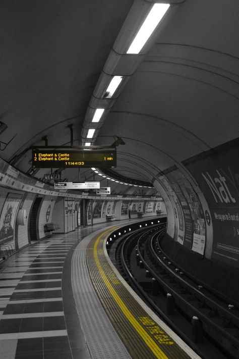 Matthew Oxley Photography 2013 ©  Image of Waterloo Tube Station. Pov Study, City Reference, London Underground Train, Underground Train, London Underground Tube, Underground Tube, London Overground, London Wallpaper, Elephant And Castle