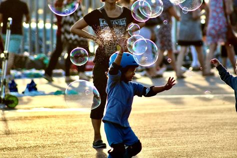 8 Simple Steps to Run a Bubble Run Fundraiser Bubbles Pictures, Bubble Run, Playground Pictures, Black Tank Top Men, Bubble Pictures, Orange Bubbles, Bubble Art, Underwater Photos, Perfect Boy