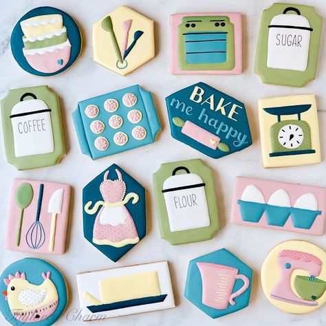 Baking Themed Cookies, Kitchen Cookies, Chocolate Chip Cookie Cheesecake, No Bake Sugar Cookies, Baking Theme, Royal Iced Cookies, Cookies Theme, Cakes And Cookies, Fun Baking