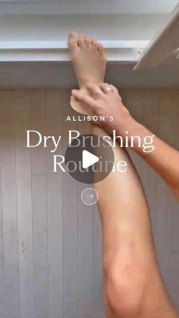 Drybrush Technique Skin, How To Drain Lymphatics, Lymph Drainage Dry Brushing, Dry Brushing Technique Skin, How To Dry Brush Skin, Dry Brushing Before And After, Dry Brushing Benefits, Dry Brushing Technique, How To Dry Brush