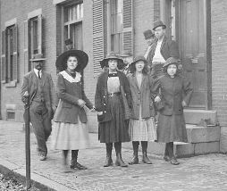 Mill Girls. Pacific Mills. Lawrence, Mass Industrial Revolution Fashion, Early 20th Century Fashion, Types Of Jobs, Imperial Hotel, The Industrial Revolution, Dark Dress, 20th Century Fashion, Women's Rights, About Women