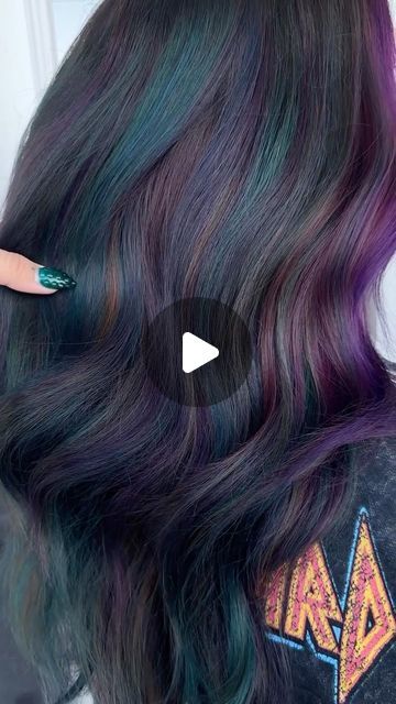 PRAVANA on Instagram: "✨ SO DREAMY ☁️  in loooovvveee with this oil slick look by @badgalhairaz ❤️   ✨ LINK IN BIO 🔗 for full PRAVANA VIVIDS formula breakdown ✨  #pravana #pravanavivids #fallhair #mutedrainbow #fallhairinspo #mutedrainbowinspo #colorblend" Oil Slick Hair Color, Oil Slick Hair, Slick Hair, Pravana Vivids, Muted Rainbow, Oil Slick, Color Blending, Fall Hair, Link In Bio