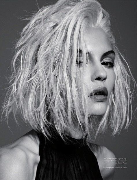 Victoria Tornegren, Undercut Haircut, Trendy We Fryzurach, Messy Bob Hairstyles, Platinum Blonde Hair, Hair Envy, Grunge Hair, Undercut, Hair Dos