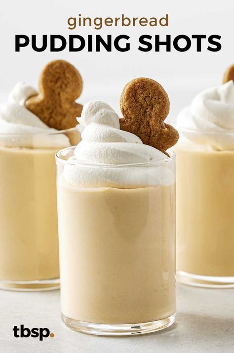 Deck the halls with boughs of, um, pudding shots? We're not songwriters, but we are cocktail experts—and these gingerbread pudding shots are a creamy dreamy Christmas miracle. New Year Desserts, Gingerbread Pudding, Quick Christmas Dessert, Pudding Shot Recipes, Dreamy Christmas, Christmas Shots, New Year's Desserts, Christmas Miracle, Pudding Shots