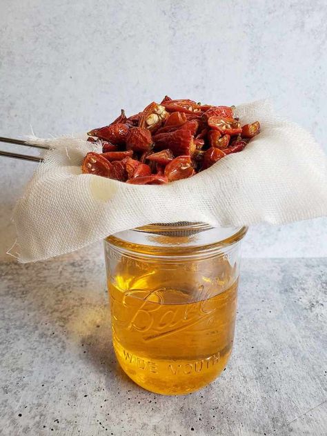 Rose Hip Recipes Skin Care, Rosehip Salve Recipe, Rosehip Uses, How To Make Rosehip Oil At Home, Diy Rosehip Oil Recipe, How To Make Rose Hip Oil, How To Make Rosehip Oil, Rose Hip Oil Recipes, Diy Rosehip Oil