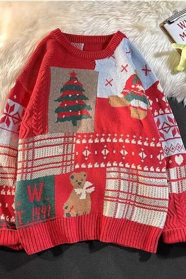 Christmas Clothing Aesthetic, Christmascore Outfits, Christmas Jumper Aesthetic, Christmas Sweaters Aesthetic, Christmas Clothes Aesthetic, Christmas Sweater Aesthetic, Sweater Design Ideas, Christmas Jumper Outfit, Cute Christmas Sweaters