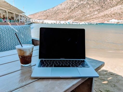 Working On Vacation Laptop, Laptop Lifestyle Aesthetic, Digital Nomad Aesthetic, Defining Decade, Digital Marketing Aesthetic, Mediterranean Aesthetic, Digital Nomad Life, Nomad Lifestyle, Digital Nomad Lifestyle