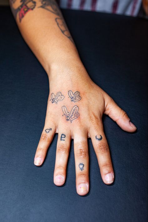 Tattoo  hand Alice In Wonderland Bread And Butterfly, Bread And Butterfly Alice In Wonderland, Bread Butterfly Alice In Wonderland Tattoo, Bread Butterfly Tattoo, Alice In Wonderland Butterfly Tattoo, Bread And Butterfly Tattoo, Alice In Wonderland Hand Tattoo, Alice In Wonderland Butterfly, Simple Alice In Wonderland Tattoo