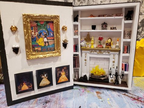 #beautyandthebeast #booknook #skulls #gift Beauty And The Beast Book Nook, Shadowbox Ideas, Room Box Miniatures, Boxes Ideas, Room Boxes, Creepy Doll, Book Room, Disney Posters, Book Nook