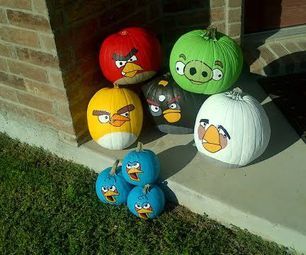 Angry Birds Pumpkin, Angry Birds Costumes, Birds Theme, Pumpkin Decorating Contest, Painting Pumpkins, Angry Birds Party, Halloween Pumpkins Painted, Halloween Parade, Fall Festivities