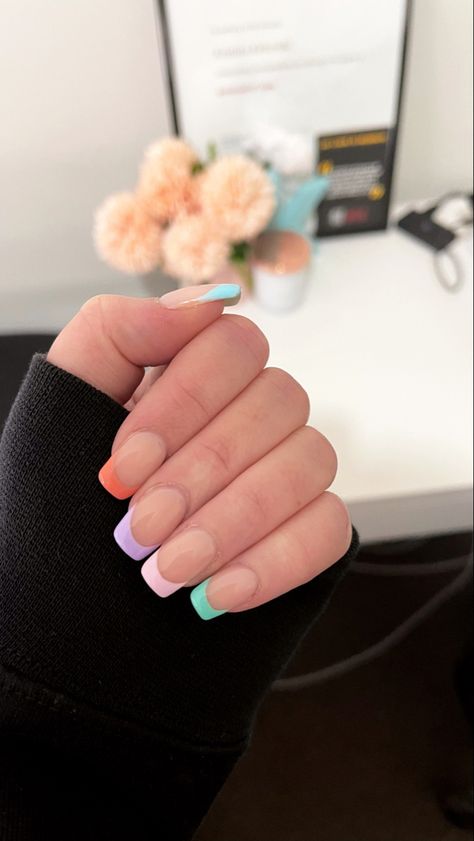 Coloured Ombre Nails, Coloured Tips, Sns Colors, Shellac Colors, Ombre Nails, Nail Ideas, Nail Inspo, Multi Color, Nails