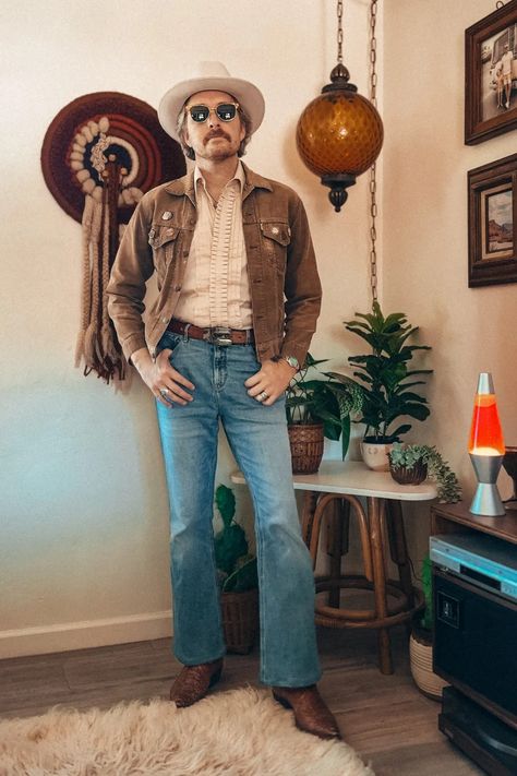 How to Wear a Vintage Tuxedo Shirt with a Casual Outfit Western Outfits For Men, Casual Western Outfits, Vintage Tuxedo, Western Outfits Men, Tuxedo Shirt, Tuxedo Shirts, Dress For Success, Western Outfits, 70s Fashion