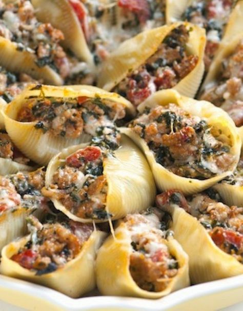 Stuffed Shells With Spinach, Sausage Stuffed Shells, Easy Stuffed Shells, Dried Pasta, Spinach Stuffed Shells, Makanan Italia, Resep Pasta, Shells Recipe, Pasta Shells