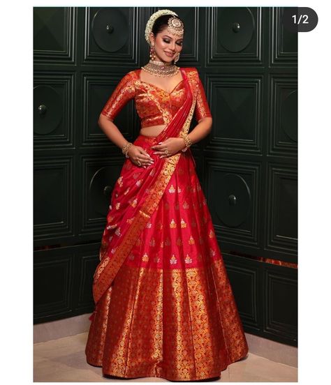 Mekhela Chador Lehenga, Red Mekhela Sador, Assamese Bridal Look, Mekhla Blouse Design, Mekhela Sador Blouse Design, Mekhela Chador Blouse Designs, Assamese Wedding Dress, Assamese Bride, Mekhela Sador