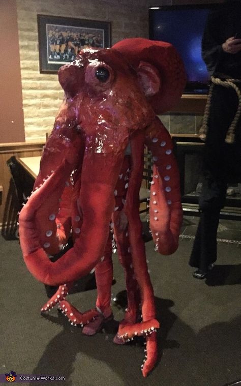 Jackie: My friend and I made the costume and I wore it out. I came up with the idea after seeing finding Dory and that my son cant say octopus he... Octopus Halloween Costume, Octopus Costume Diy, Kraken Costume, Animal Costumes Diy, Octopus Mask, Squid Costume, Adult Costumes Diy, Octopus Costume, Halloween Costumes 2016