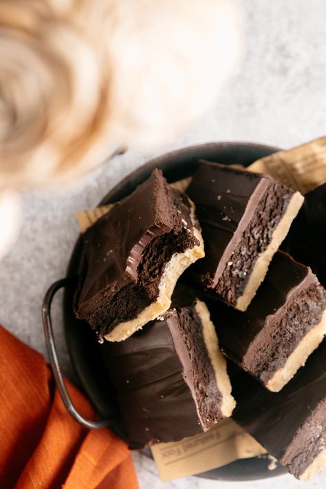 Shortbread Brownie Bars Coffee Shortbread, Homemade Raspberry Jam, Flourless Peanut Butter Cookies, Brownie Bars, Shortbread Bars, Peanut Butter Frosting, Fairy Cakes, Butter Frosting, Home Bakery