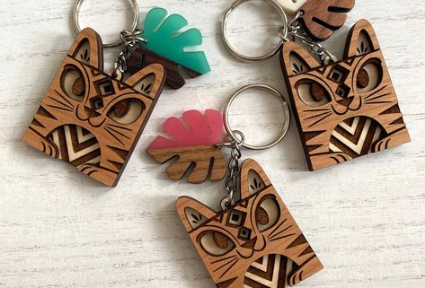 Resin Leaf, Wood Laser Ideas, Easter Bunny Earrings, Laser Cut Wood Crafts, Laser Engraved Ideas, Wooden Keychain, Laser Art, Bunny Earrings, Lasercut Design