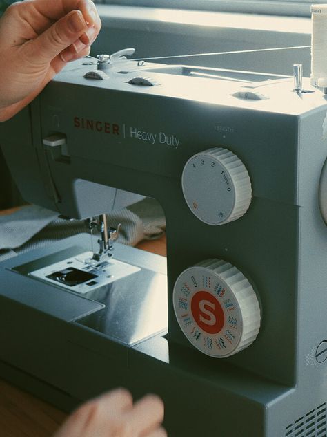 Sewing Machine Review: Singer Heavy Duty - the thread Singer Heavy Duty 4423 Sewing, Sewing Machine Aesthetic, Singer Heavy Duty Sewing Machine, Dope Pictures, Sewing Aesthetic, 2024 Moodboard, Sewing Jeans, Sewing Machine Quilting, Surprises For Husband