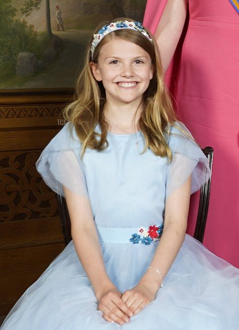 Princess Ingrid Alexandra Of Norway, Pottermore Wand, Birthday Gala, Gala Attire, Princess Ingrid Alexandra, Estelle Dress, Ingrid Alexandra, Victoria Prince, Greek Royal Family