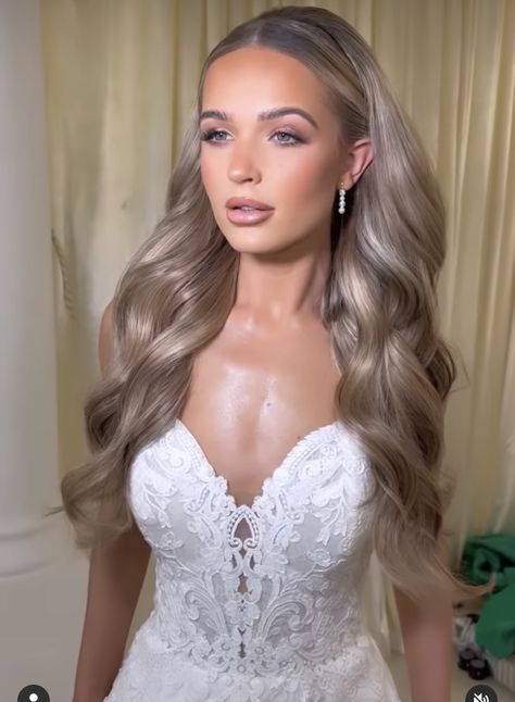 Voluminous Bridal Hair Half Up Half Down, Bridal Hair For High Neckline, Wedding Hairstyles Down With Veil Long Curls Bridal Hair, Elegant Evening Hairstyles, Big Wedding Hair Down, Middle Part Bridal Hair, Auburn Wedding, Blonde Bridal Hair, Pageant Hairstyles