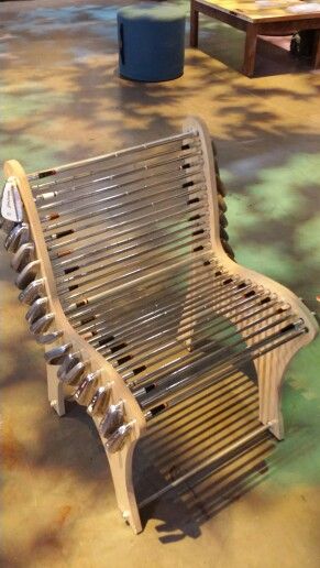 Cool golf club chair at #keen display at slcOR show. Golf Club Crafts, Golf Furniture, Golf Club Art, Golf Crafts, Old Wooden Chairs, Golf Ball Gift, Golf Room, Golf Ball Crafts, Golf Decor