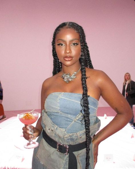 Paris Fashion Week 2022, Fulani People, Fashion Week 2022, Justine Skye, Braided Cornrow Hairstyles, Cornrow Hairstyles, September 28, Brown Girl, Plaits