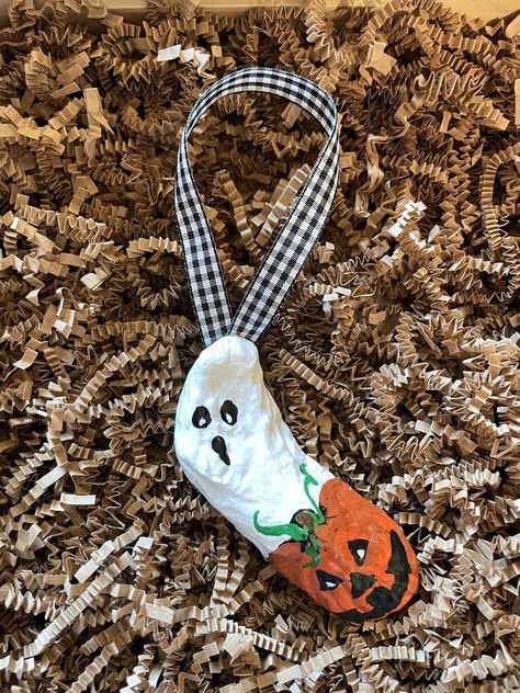 Oyster Shell Ghost & Pumpkin Oyster Ornament, Ornament Diy, Sea Shell Decor, Handcrafted Decor, Ghost Pumpkin, Oyster Shell, Prayer Cards, Hand Crafted Gifts, Ornaments Diy