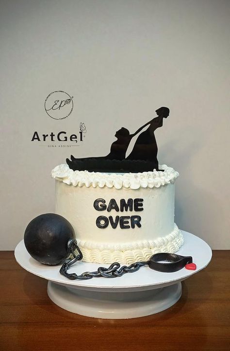 Game over cake Game Over Cake, New Married Couple, Couple Cake, Pinterest Cake, Cake Games, Married Couple, Themed Cakes, Cake Cookies, Wedding Cake