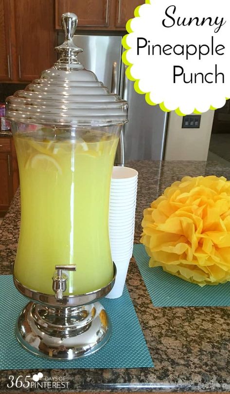 Non Alcoholic Fruit Punch, Alcoholic Fruit Punch, Yellow Punch, Wedding Punch, Pretty Punch, Baby Shower Simple, Baby Shower Punch, Blue Punch, Neutral Shower