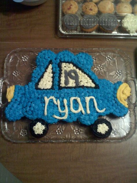 Car cupcake cake done by me :) Car Cupcake Cakes Pull Apart, Car Pull Apart Cupcakes, Car Cupcake Cake, Car Cupcakes, Police Birthday Cakes, Ideas For Cupcakes, Kids Birthday Food, Transportation Birthday Party, Birthday Cupcakes Decoration