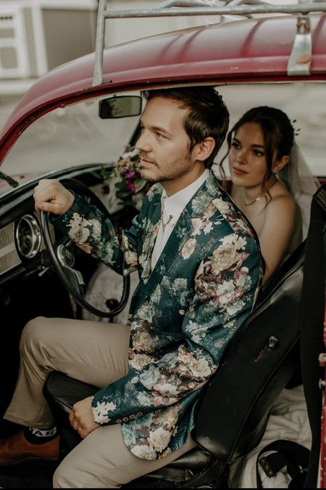 Mens Floral Wedding Attire, Floral Mens Suit, Floral Suit Men Wedding, Mens Floral Suit Jacket, Patterned Wedding Suit, Alternative Groomsmen Attire, Colored Tuxedo Wedding, Fun Suits Men, Patterned Suits For Men