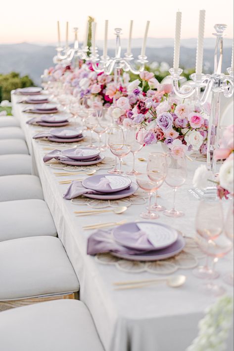 Pink And Lavender Table Setting, Pastel Lilac Wedding Theme, Lilac Pink And White Wedding, Lilac And Light Pink Wedding, Pink And Purple Bridal Shower Decor, Pink And Lilac Wedding Decor, Lilac And Beige Wedding, Lavender Wedding Place Setting, Lavender Theme Party Decoration