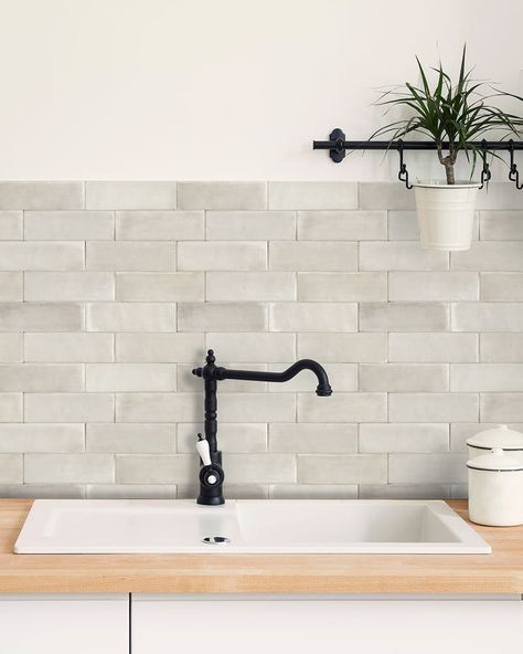 White Vertical Tiles Kitchen, Metro Tiles Bathroom, Quorn Stone, Splashback Ideas, Kitchen Splashback Tiles, Shower Tiles, Retro Tiles, Indoor Tile, Glazed Walls